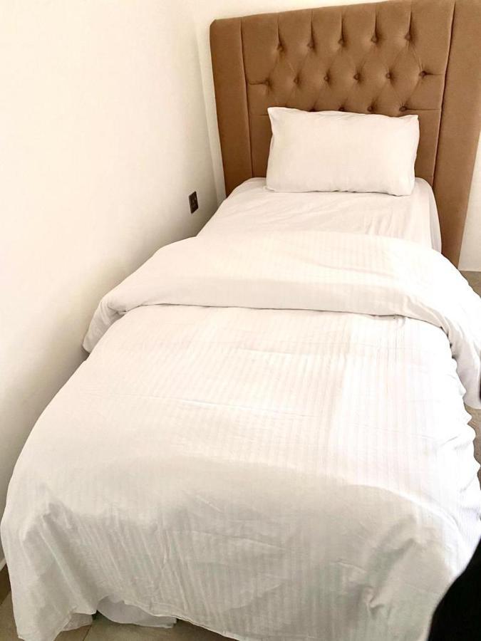 Roza Hotel Apartments Маскат Экстерьер фото